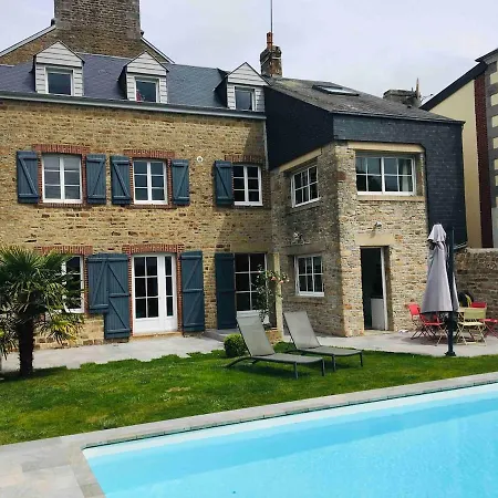 Jolie Maison Avec Piscine, Proche Mt St Michel