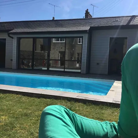 Jolie Maison Avec Piscine, Proche Mt St Michel Holiday home Avranches